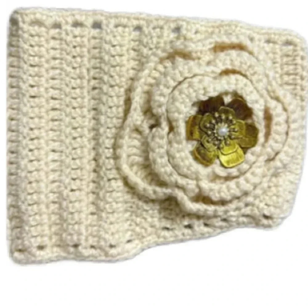 KNITTED HEAD BAND & NECK WARMER
-HAND MADE 
ADJUSTABLE SIZE